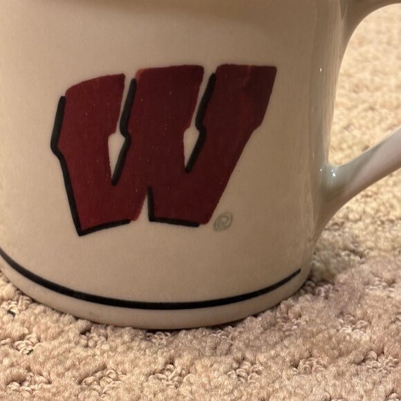 University of WISCONSIN BADGERS Madison W Logo Hardstone VTG Ceramic Mug Coffee - Picture 5 of 6